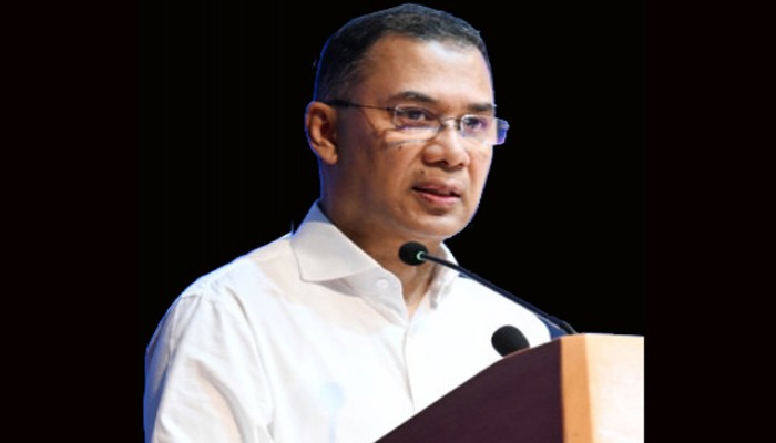 নিজেদের প্রশাসনিক কর্মকর্তা নয়, জনগণের সেবক হিসেবে ভাবুন : প্রধানমন্ত্রী