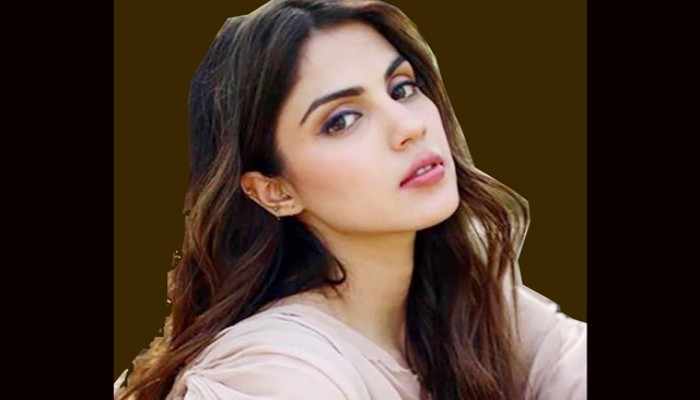 আইনি জটিলতা থেকে মুক্তি পেলেন রিয়া