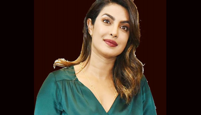 কেন বাথরুমে বসে লাঞ্চ করতেন প্রিয়াঙ্কা?