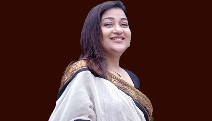 দোয়া চাইলেন দীপা খন্দকার!
