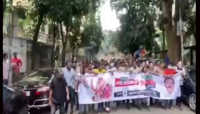 ধানমন্ডিতে নিষিদ্ধ আ.লীগের ঝটিকা মিছিল, আটক ৪