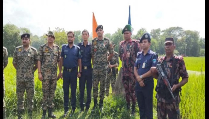 বিএসএফের  আটক ২ পুলিশ সদস্যকে ফেরত আনল বিজিবি