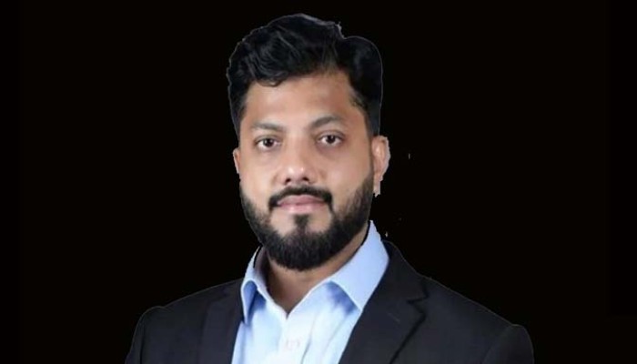 দুপুরে পদত্যাগের চূড়ান্ত ঘোষণা দেব: ইশরাক হোসেন