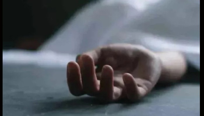 রাস্তায় পড়েছিল গুলিবিদ্ধ মরদেহ