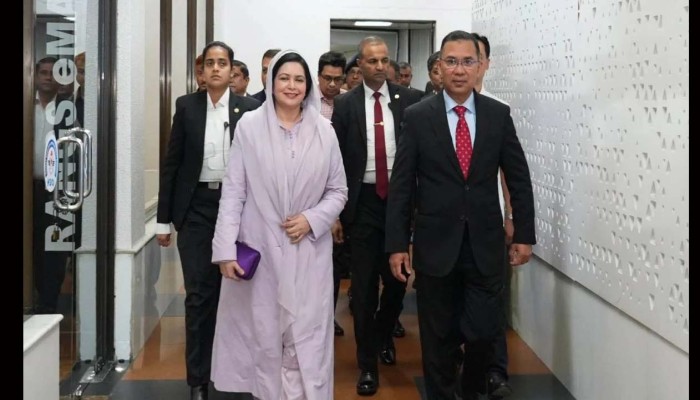জাপান সফর শেষে দেশে ফিরেছেন প্রধানমন্ত্রী