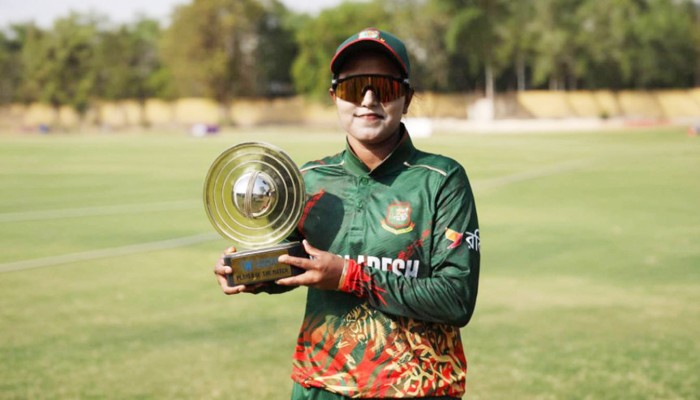 চমক দিয়ে বিশ্বকাপের দল ঘোষণা বাংলাদেশের