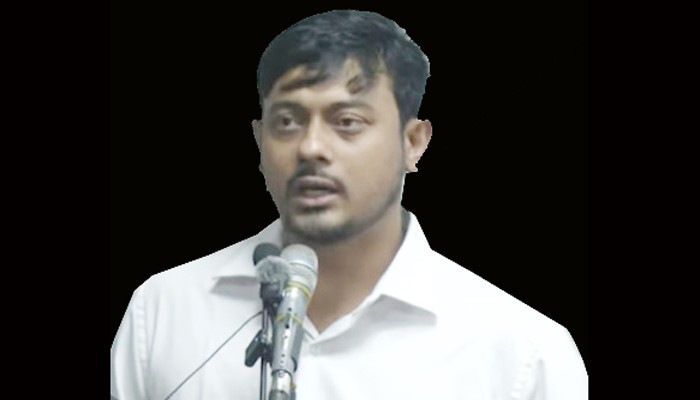 নাসীরুদ্দীন পাটওয়ারীর গাড়িতে হামলা, আহত ৪