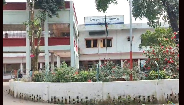 জলঢাকায় স্বাস্থ্য কমপ্লেক্সে রক্তের গ্রুপ ভুল রিপোর্ট 