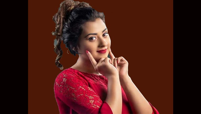 অবশেষে কন্যা সন্তানের নাম জানালেন বুবলী