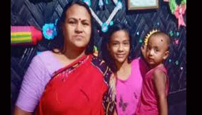 চট্টগ্রামে নিজ বাড়ি থেকে মা-মেয়ের রক্তাক্ত মরদেহ উদ্ধার