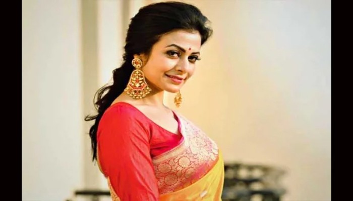 রাজ্যসভা থেকে পদত্যাগ করলেন কোয়েল মল্লিক