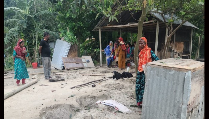 সুন্দরগঞ্জে নদীগর্ভে বিলীন ৫ শতাধিক বসতভিটা: হুমকিতে বিস্তীর্ণ জনপদ