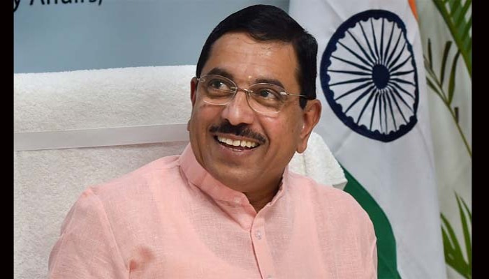 ভারতের নতুন শিক্ষামন্ত্রী প্রহ্লাদ যোশী