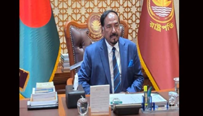 বঙ্গভবনে ভারপ্রাপ্ত রাষ্ট্রপতির কার্যক্রম শুরু