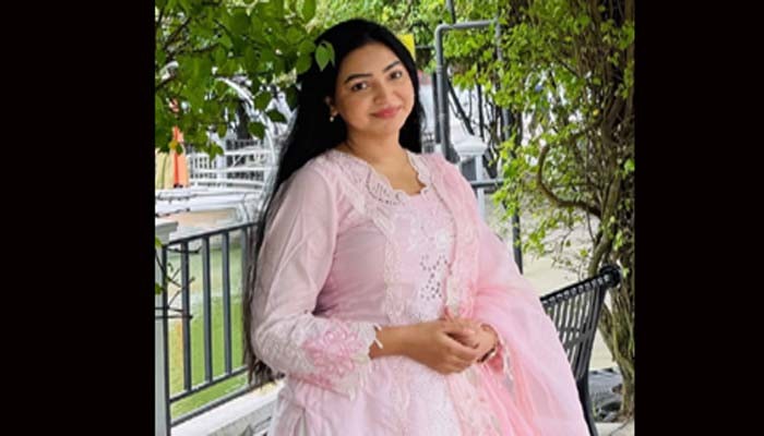 তোমাকে ছাড়া এখনো বেঁচে আছি : প্রভা