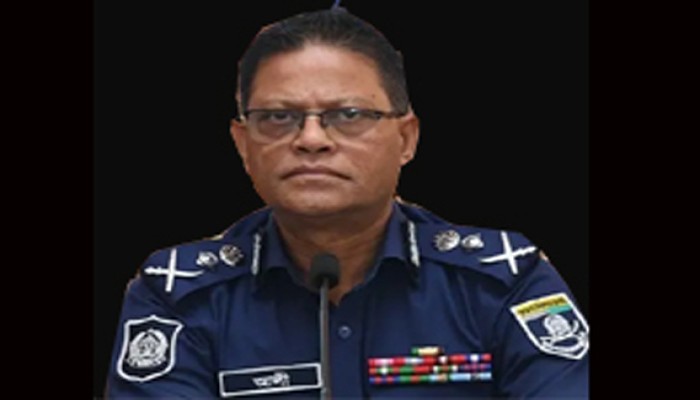 দেশপ্রেমে উদ্বুদ্ধ হয়ে নিষ্ঠার সঙ্গে কাজ করতে হবে: আইজিপি