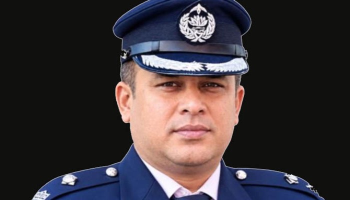 ডিবি হেফাজতে ক্যান্টনমেন্ট থানার ওসি রাকিব